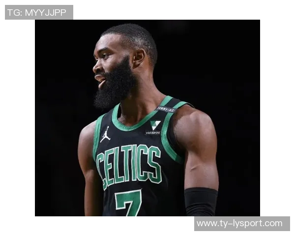 杰伦布朗首节表现低迷仅得7分2板投篮命中率堪忧需调整状态